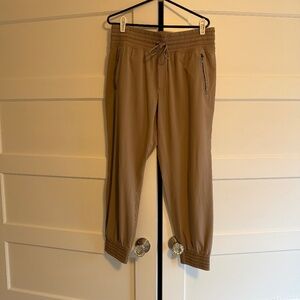 Athleta Khaki Camden Jogger-size 12